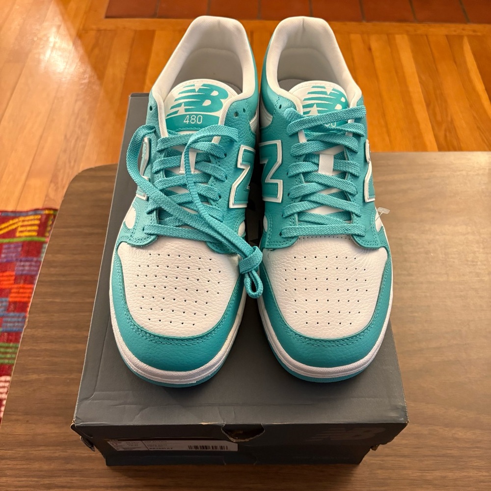 Brand new!  Men’s New Balance 480 sneakers!  Size 11 in airy teal. - Picture 2 of 4